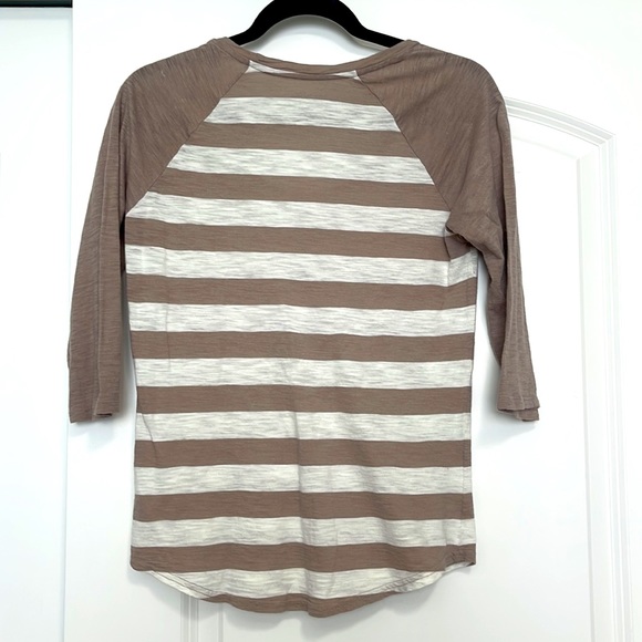 Express Women's Striped Raglan Tee in Taupe and White - Picture 2 of 3